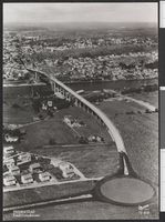 73. 75 B 18. Fredrikstad. Fredrikstadbroen - no-nb digifoto 20140523 00067 bldsa PK13169.jpg