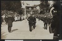 258. 7 Fra Kroningsreisen - no-nb digifoto 20160217 00152 bldsa PK14330.jpg