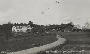 8 Fru Anna Bjørsets pensionatskole, Asker - no-nb digifoto 20150818 00002 bldsa PK21932.jpg