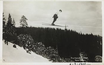9. Fra Holmenkolrendet. Oscar Larsen - no-nb digifoto 20140903 00038 blds 05865.jpg