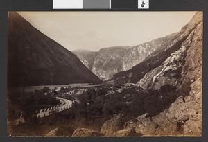 9066. The Romsdal between Ormeim and Fladmark - no-nb digifoto 20140318 00064 bldsa FA1364.jpg