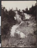 62. 9608 Kvenfossen mellem Støren og Præsthus - no-nb digifoto 20160304 00072 bldsa L KK0151.jpg