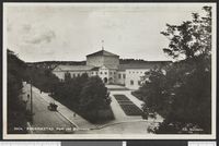 193. 9904. Fredrikstad. Parti ved Biblioteket. - no-nb digifoto 20150916 00059 bldsa PK06350.jpg