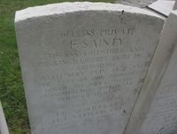 495. Air Vice-Marshal Scarlett-Streatfield gravminne 1945 .jpg