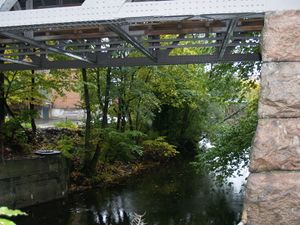 Akerselva under Bentsebrua, 11 oktober 2009.jpg