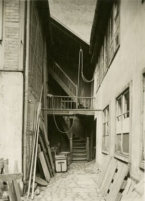 Akersgata 23, Oslo - Riksantikvaren-T001 04 0925.jpg