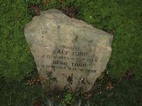 Gravminne, veisjef Alf Torp. Foto: Stig Rune Pedersen