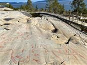 Motiv fra helleristningsfeltet ved Alta museum. Foto: Lars Egil Sørsdal (2020)