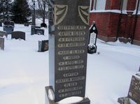 Anton Olsens gravminne på Slagen kirkegård. Foto: Stig Rune Pedersen