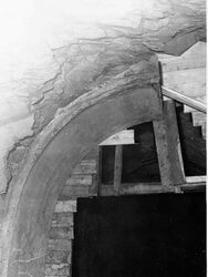 Arbeider med innstøping.