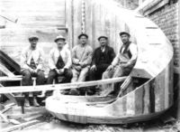 7. Arbeidere ved Vestfos Cellulosefabrik (oeb-177448).jpg