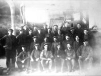 11. Arbeidere ved Vestfos Cellulosefabrik (oeb-194012).jpg