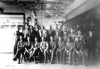 18. Arbeidere ved Vestfos Cellulosefabrik (oeb-194019).jpg