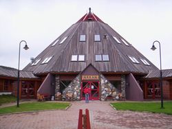 Árran lulesamisk senter. Foto: Norbert Kiss (2005).