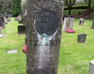Arthur Franck gravminne Oslo.jpg