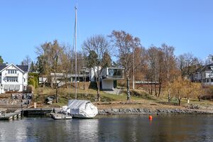 Asker Broveien 210419.jpg