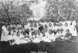 Asker bibliotek - Anna Bjørsets pensjonatskole 001468.jpg