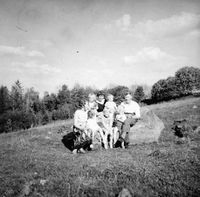 72. Askjumbeitet stein.jpg