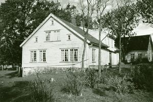 Austråt, Rogaland - Riksantikvaren-T227 01 0135.jpg