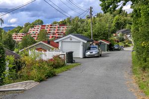 Bærum Kolsbergveien 230725.jpg