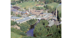 Bøhnsdalen fabrikker. Kontorbygningen fra Strømmen Trævarefabrik øverst i bildet.