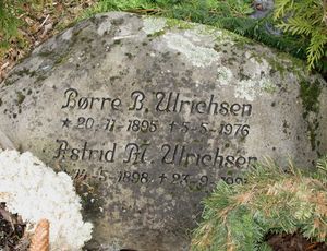 Børre Bent Ulrichsen gravminne.jpg