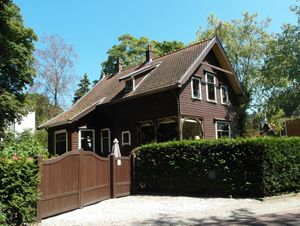 Baarn Gerrit van der Veenlaan 2 Baarn.JPG