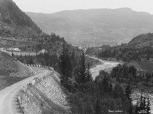 Bagn med Fjeldheim, Axel Lindahl.jpg