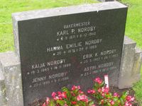 97. Baker Karl P. Nordby gravminne.jpg