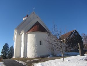 Balke kirke Østre Toten 2012.jpg