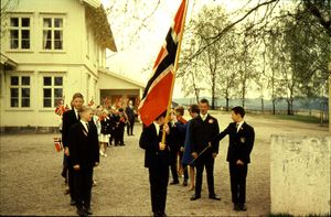 Ballestad skole 17-mai-1964.jpeg