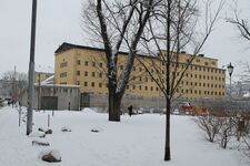 Bygningen i dag, ombygget til Oslo fengsel avd. B, «Bayer'n», sett fra Åkebergveien. Foto: Chris Nyborg (2013)