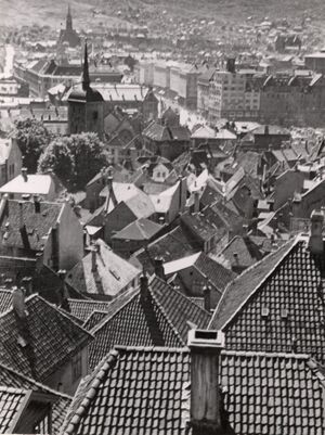Bergen, Hordaland - Riksantikvaren-T248 01 0876.jpg