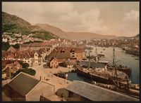 69. Bergen fra Valkendorfstaarnet 1890-1900.jpg