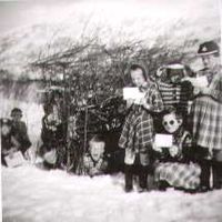 Barhyttebygging i friminuttet, 1956.