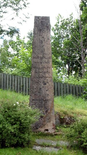 Birkenes, Herefoss kirke, minnesten Oscar Espelund IMG 0399.JPG