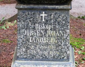 Biskop Jørgen Johan Tandberg grav.JPG