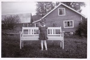 Bjørklund 1950-åra Anne Solfrid.jpg