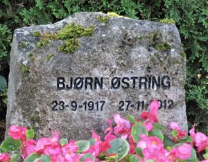 Bjørn Østring gravminne Oslo.JPG