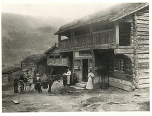 Bjørnstad, Oppland - Riksantikvaren-T125 01 0048.jpg