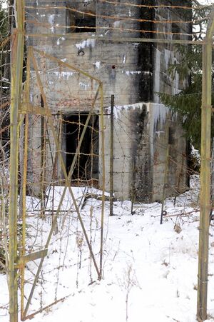 Blokkhus inngang.jpg