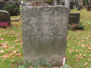 Bokken Lasson gravminne.jpg