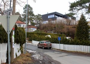 Borgenhaug vei i Bærum 2016.jpg