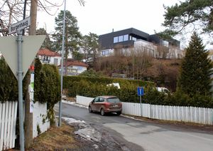 Borgenhaug vei i Bærum 2016.jpg