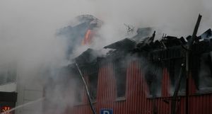 Brann Wilhelmsengården i Eidsvoll25juni2007 1.jpg