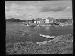 Motiv fra Brekkestø. Foto: Ukjent (1964).