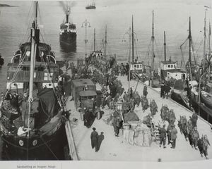 Britiske tropper i Harstad 1940.JPG