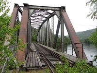 Bruhaug bru på nedlagte Numedalsbanen over Numedalslågen i Rollag. Foto: Stig Rune Pedersen