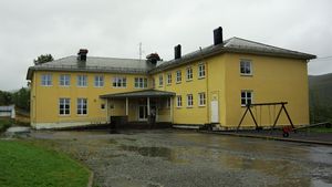 Bryggja skule 2016.jpeg