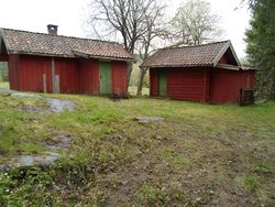 Hytta sett fra tunet.